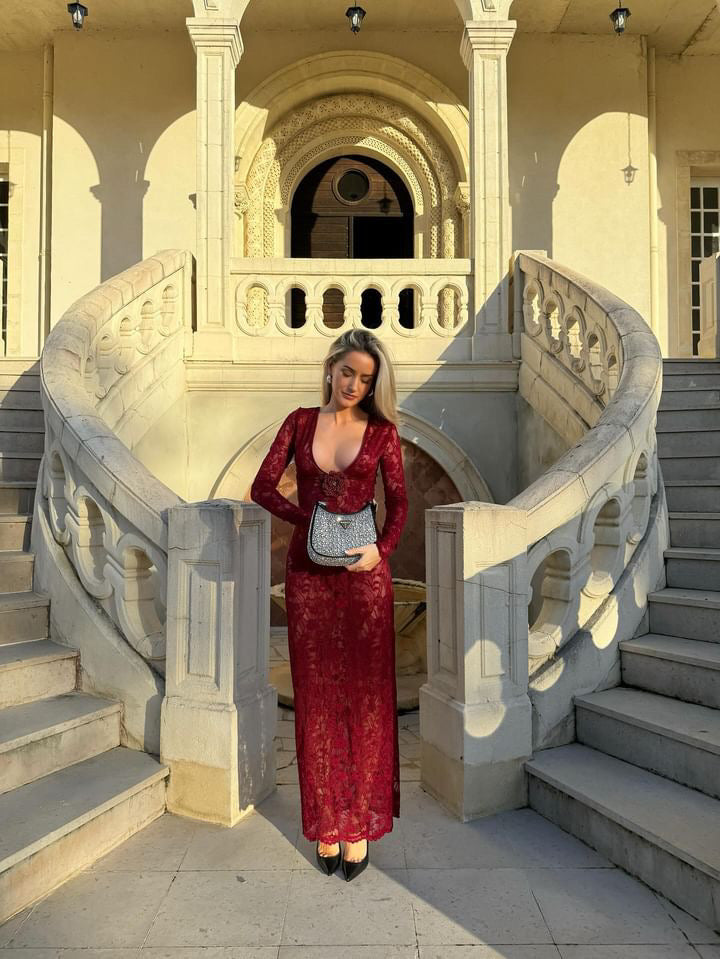 Burgundy Lace Maxidress