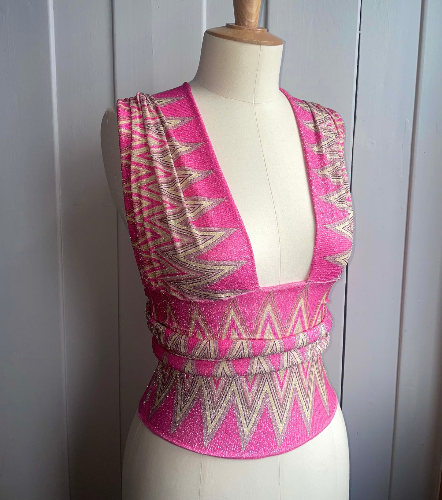 Rosy Zigzag Multiway top