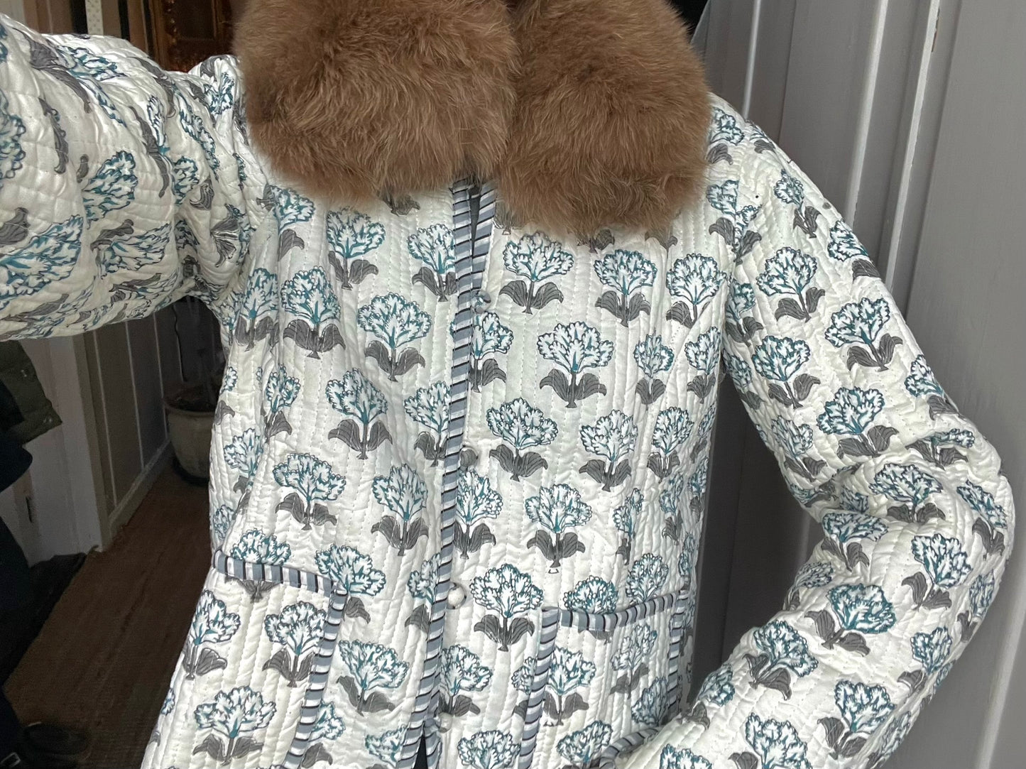 Light Reversable Quilted Jacket (w/ fur)