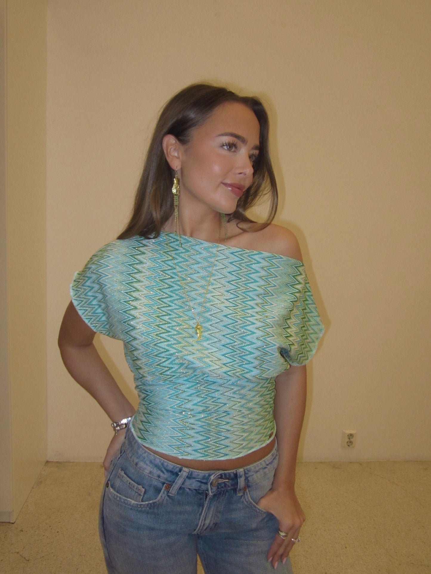 Green Zigzag Oneshoulder top